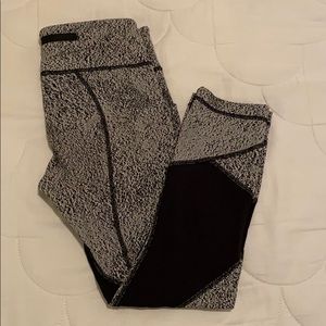 lululemon athletica Pace Rival Crop 22”